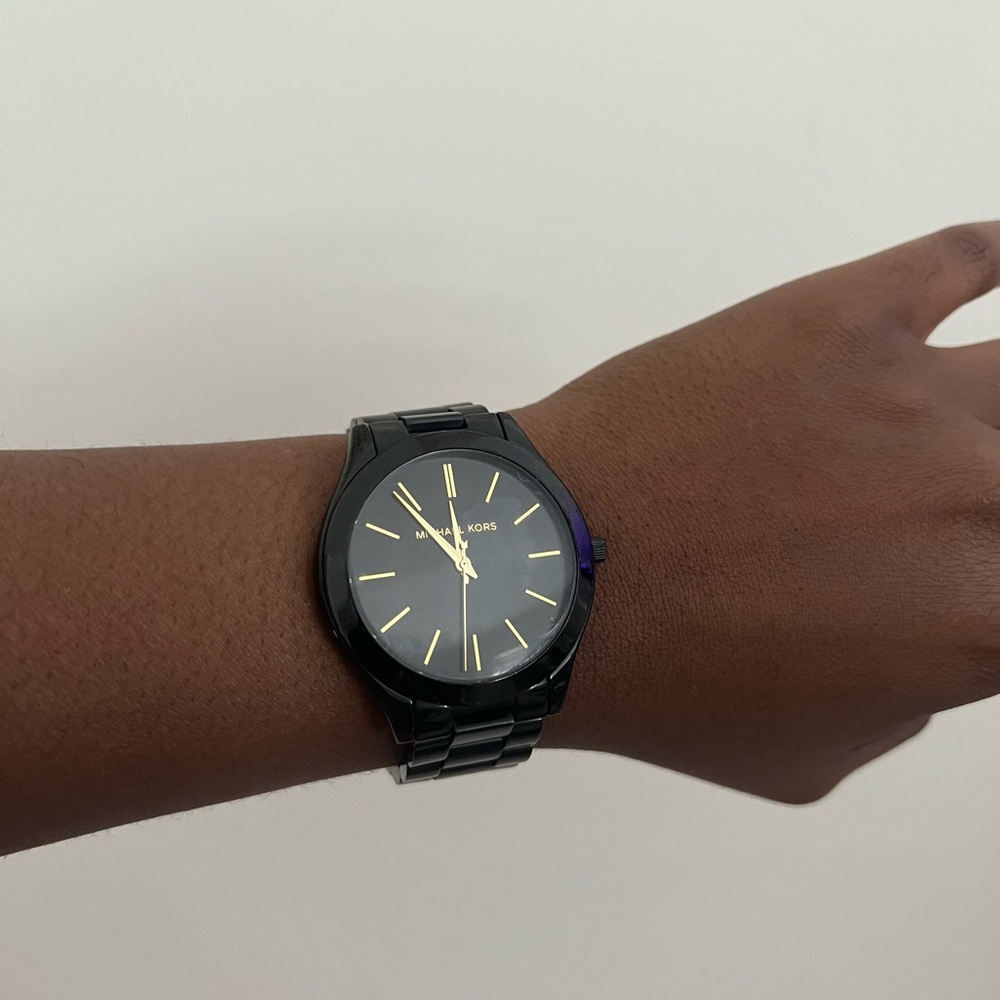 BLACK MICHAEL KORS WATCH